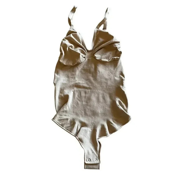 SKIMS Seamless Sculpting
Thong Bodysuit Tan Shapewear SZ 2X/ 3X #1464 - Picture 1 of 13